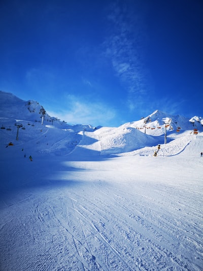 青天雪山